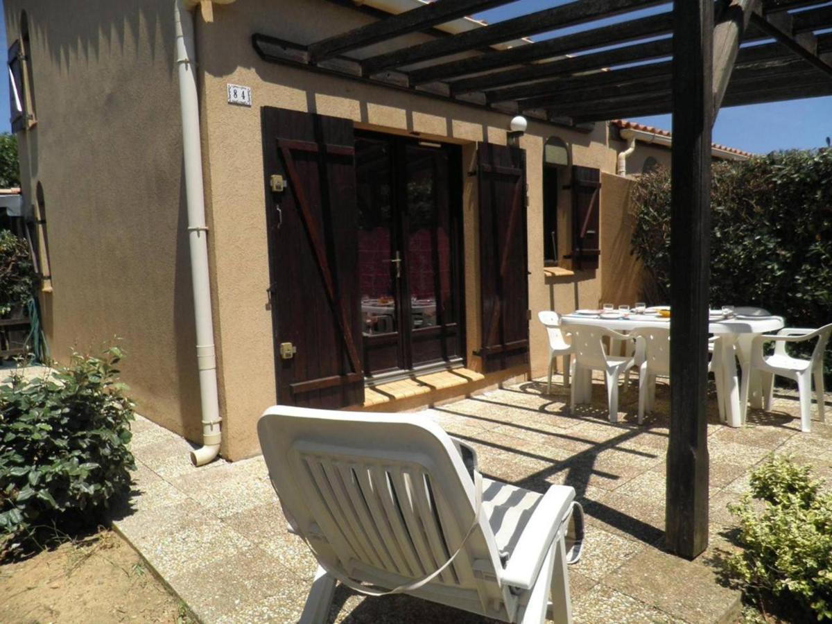 Maison 2 Pieces/Mezzanine, 6 Couchages, Terrasse Spacieuse, Piscine Et Parking Prive A Gruissan - Fr-1-229-332 Luaran gambar
