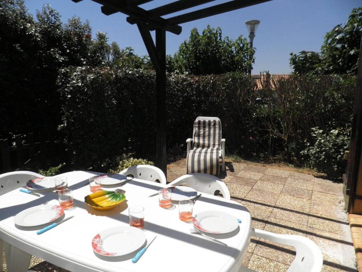 Maison 2 Pieces/Mezzanine, 6 Couchages, Terrasse Spacieuse, Piscine Et Parking Prive A Gruissan - Fr-1-229-332 Luaran gambar