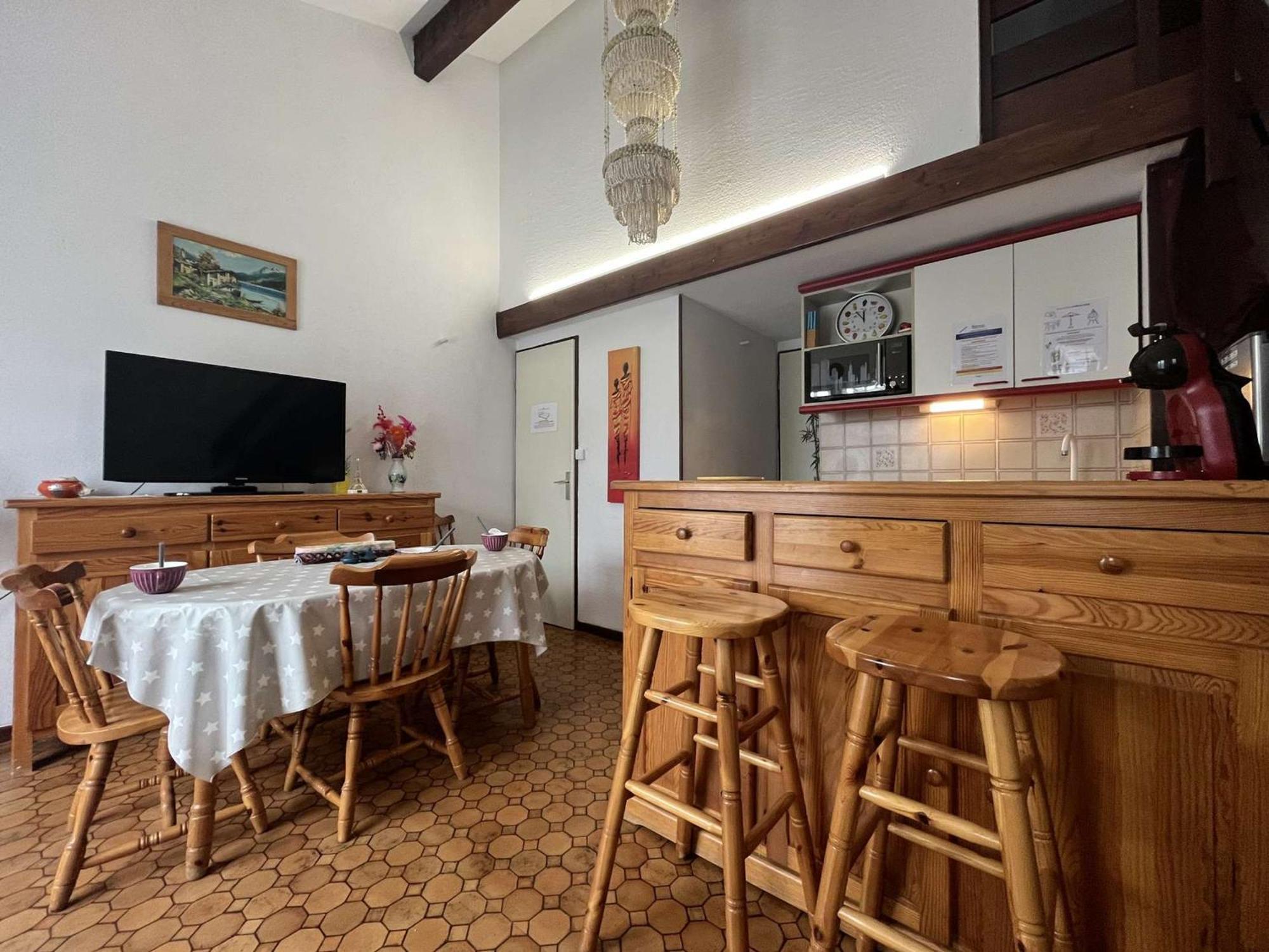 Maison 2 Pieces/Mezzanine, 6 Couchages, Terrasse Spacieuse, Piscine Et Parking Prive A Gruissan - Fr-1-229-332 Luaran gambar